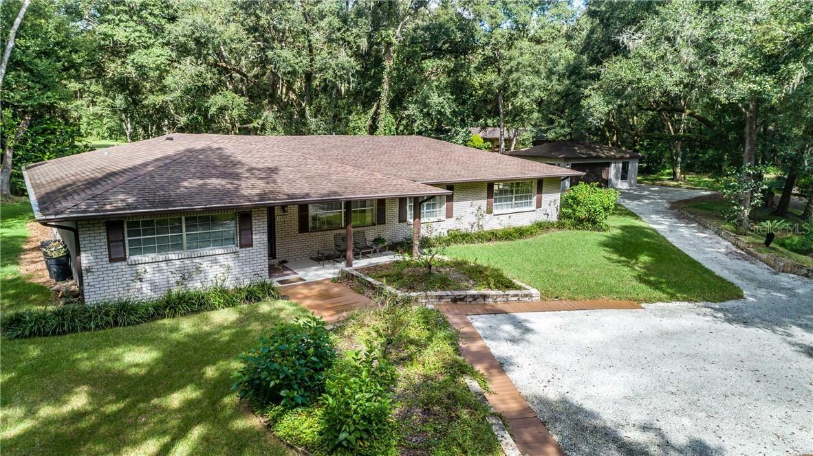 16702 Parker Dr., Lutz, FL 33549