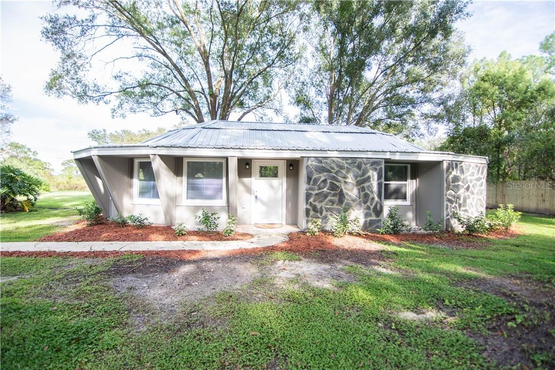 3815 Glenoak Dr., Lakeland, FL 33810