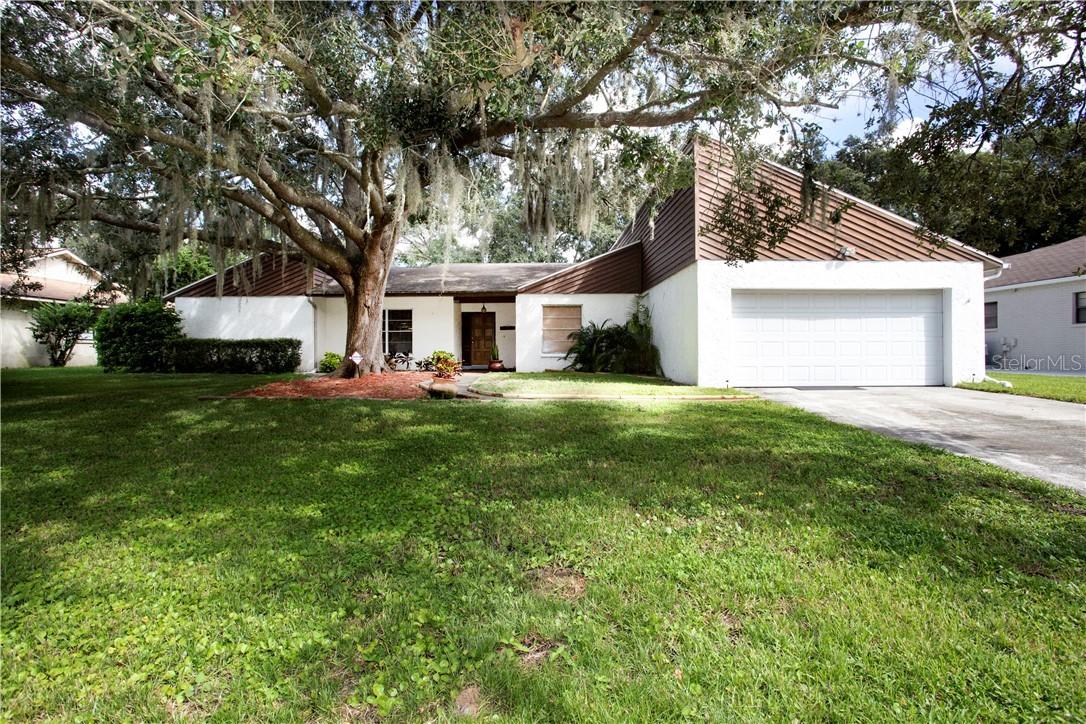 820 Scenic Heights Dr., Brandon, FL 33511