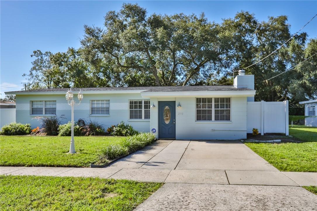 2510 Chapel Way, Tampa, FL 33618