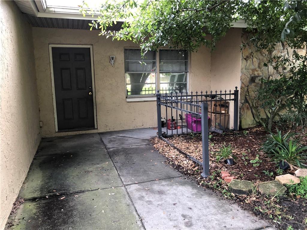 924 Axlewood Cir., Brandon, FL 33511