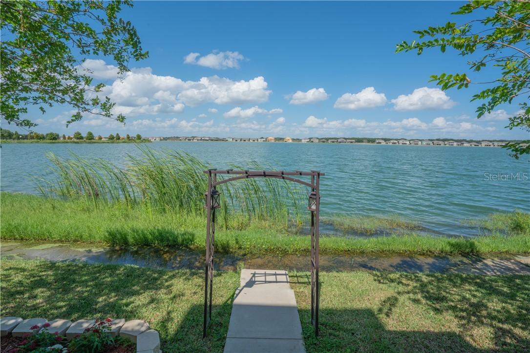 563 Juniper Springs Dr., Groveland, FL 34736