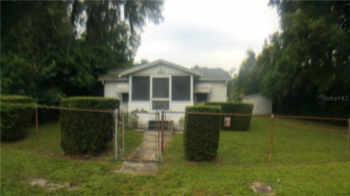 9316 N 21st St., Tampa, FL 33612