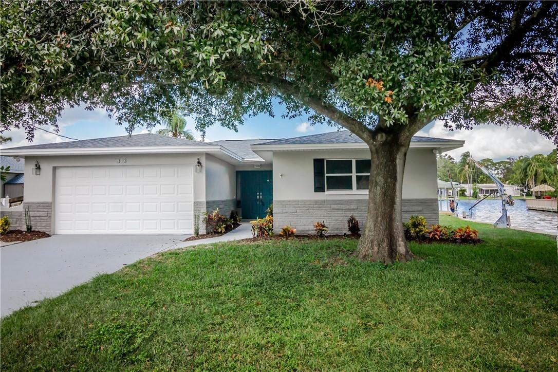 313 Tallahassee Dr., St Petersburg, FL 33702