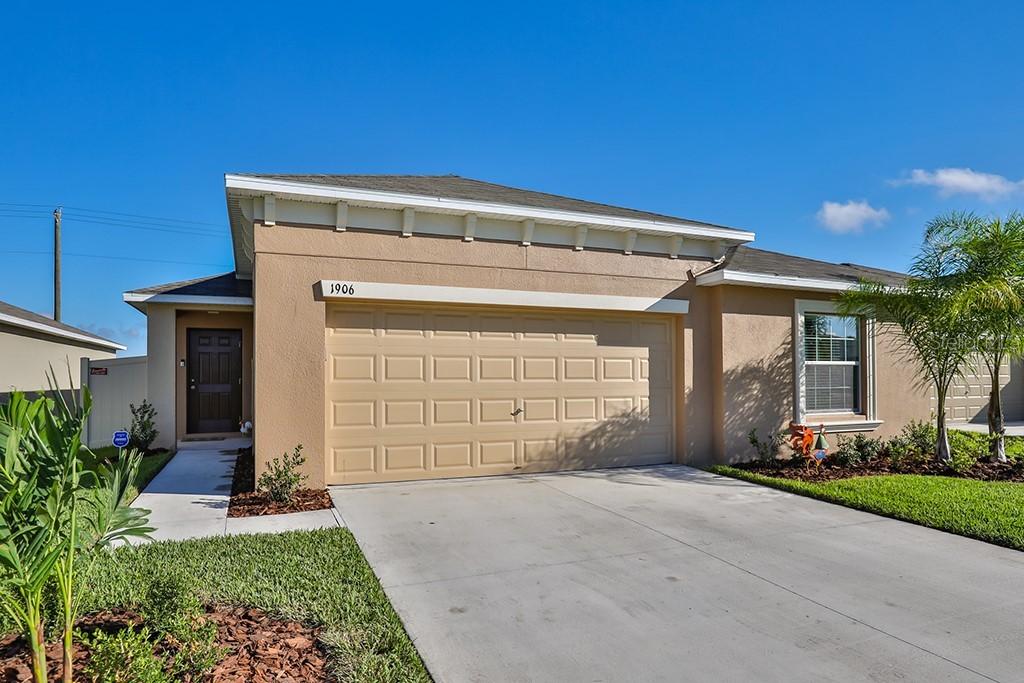 1906 Broad Winged Hawk Dr., Ruskin, FL 33570