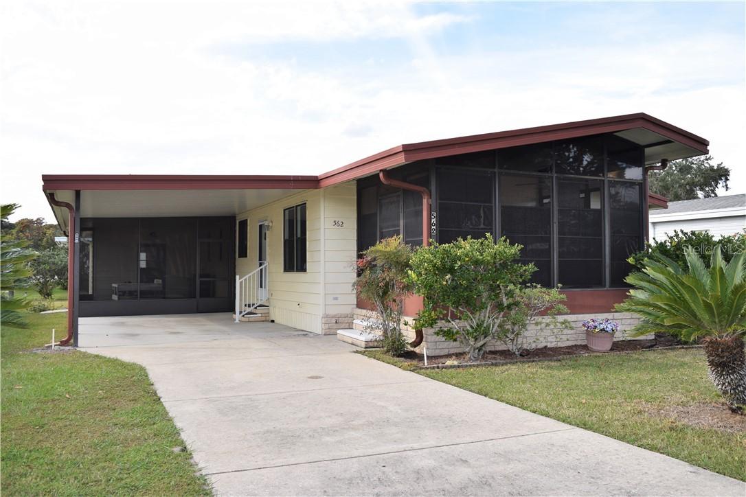 562 Saint Johns Rd., Tavares, FL 32778