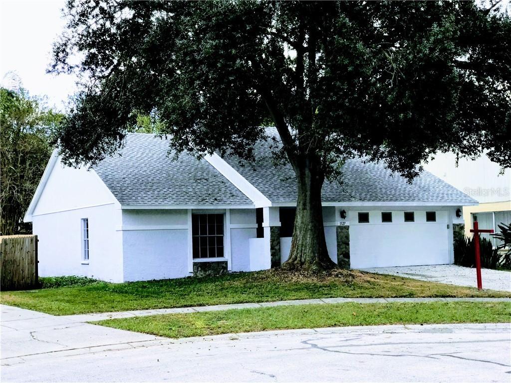 1527 High Knoll Dr., Brandon, FL 33511