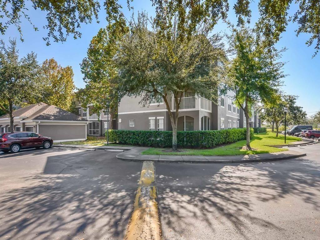 9316 Crescent Loop Cir. #203, Tampa, FL 33619