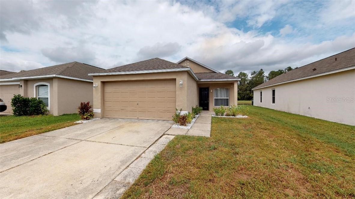 30543 Birdhouse Dr., Wesley Chapel, FL 33544