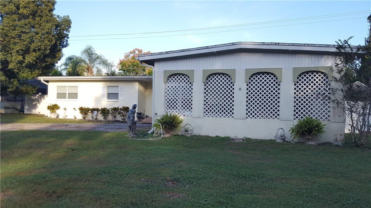 515 Carolyne St., Temple Terrace, FL 33617