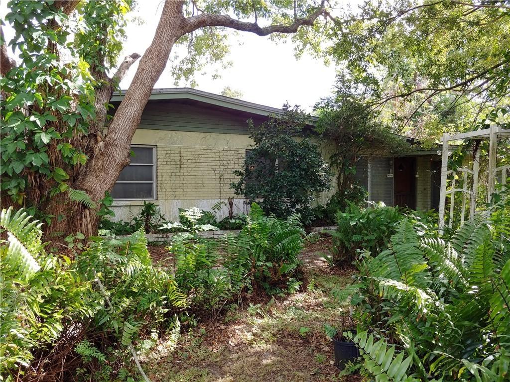 1009 N Parsons Ave., Brandon, FL 33510