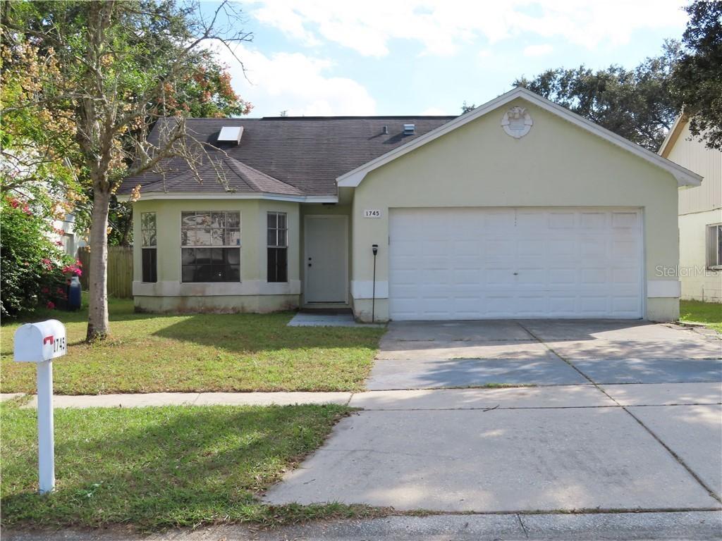 1745 Tarah Trace Dr., Brandon, FL 33510