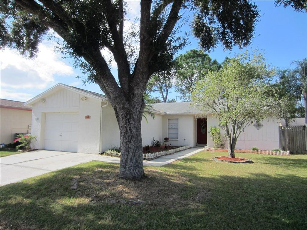 910 Axlewood Cir., Brandon, FL 33511