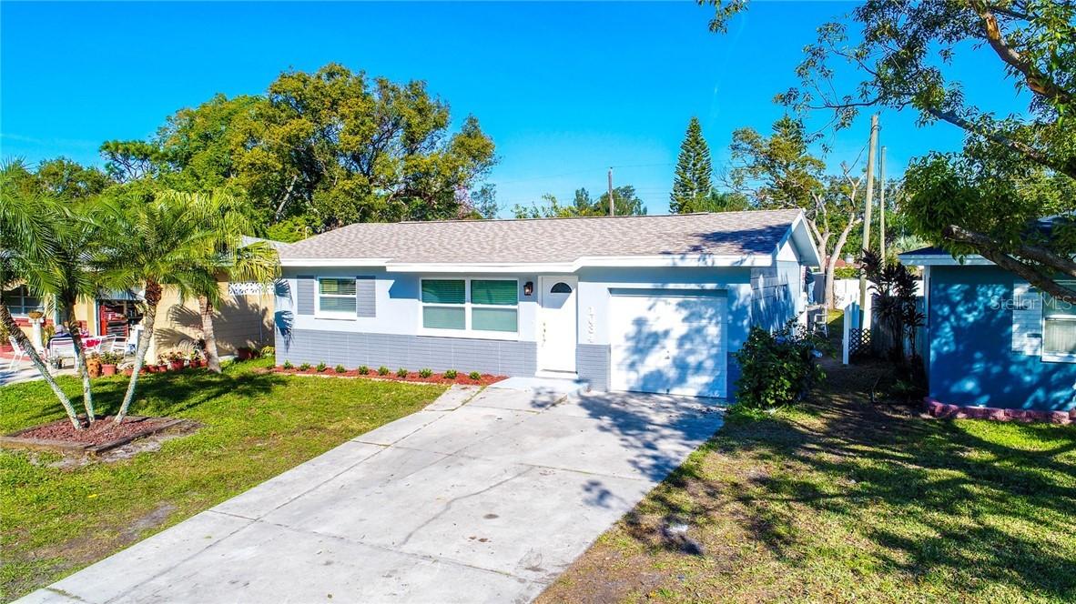 1034 8th Ave., Largo, FL 33770