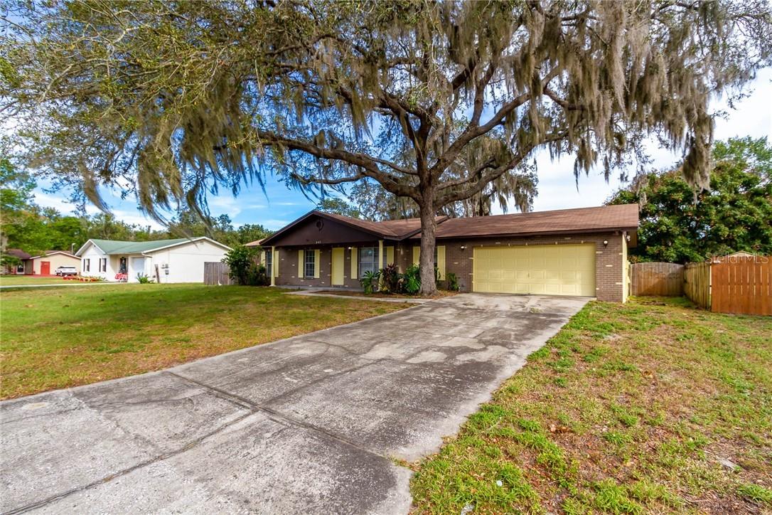 347 Sand Pine Tr., Winter Haven, FL 33880
