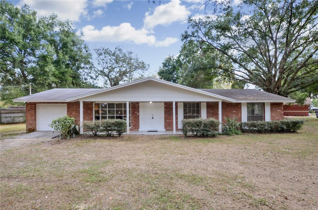 228 Elrod Dr., Brandon, FL 33510