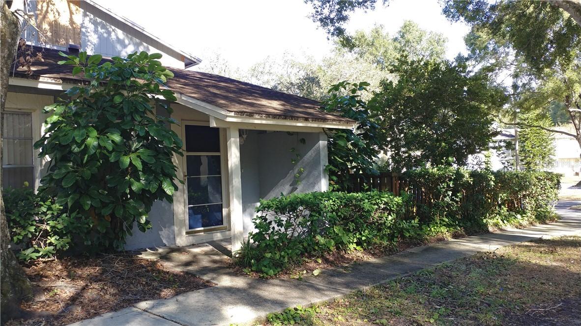 15401 Morning Dr., Lutz, FL 33559