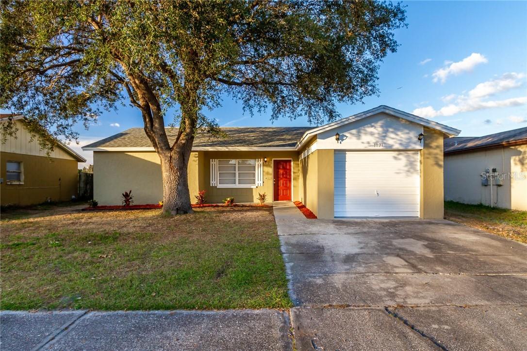 1021 Lochmont Dr., Brandon, FL 33511
