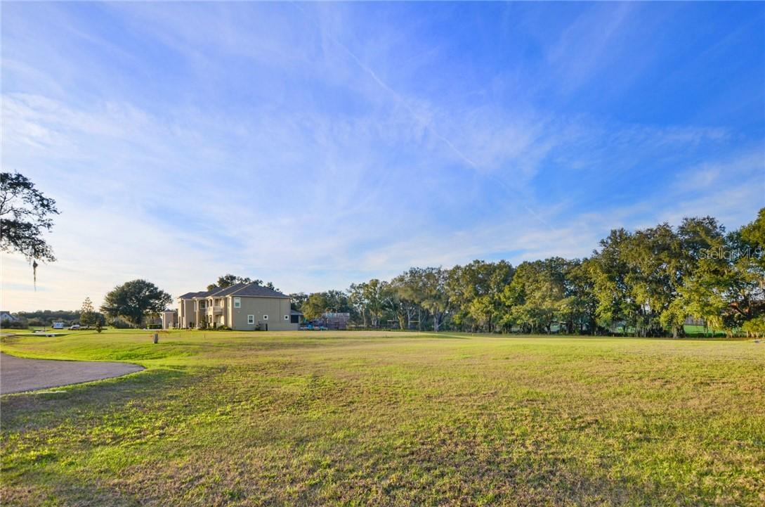 2706 Heavenly Ct., Lutz, FL 33559