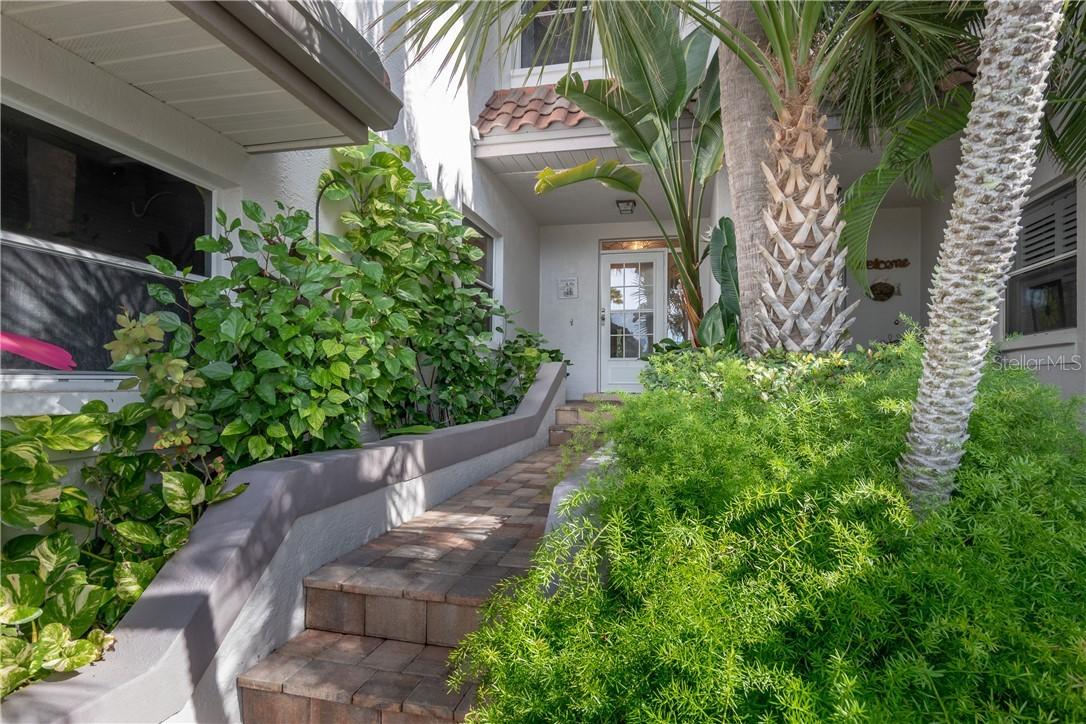 903 Pinellas Bayway #305, Tierra Verde, FL 33715