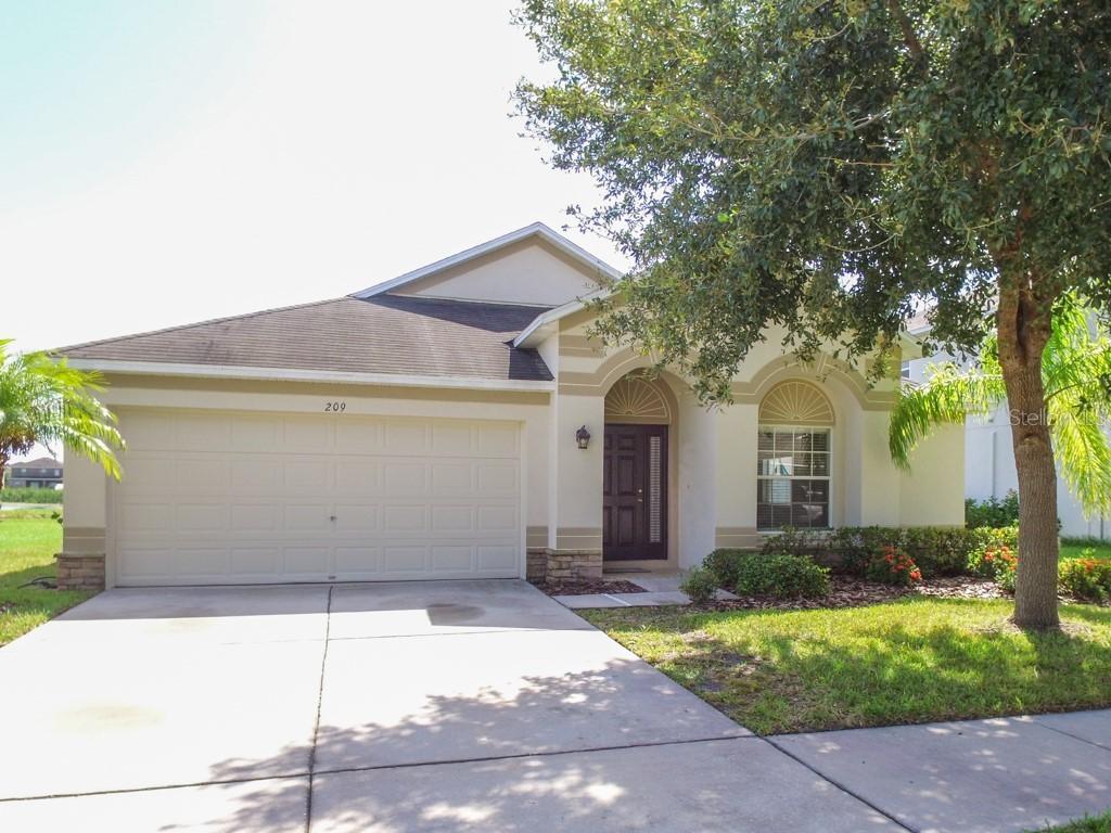 209 Smokey Hill Ave., Ruskin, FL 33570