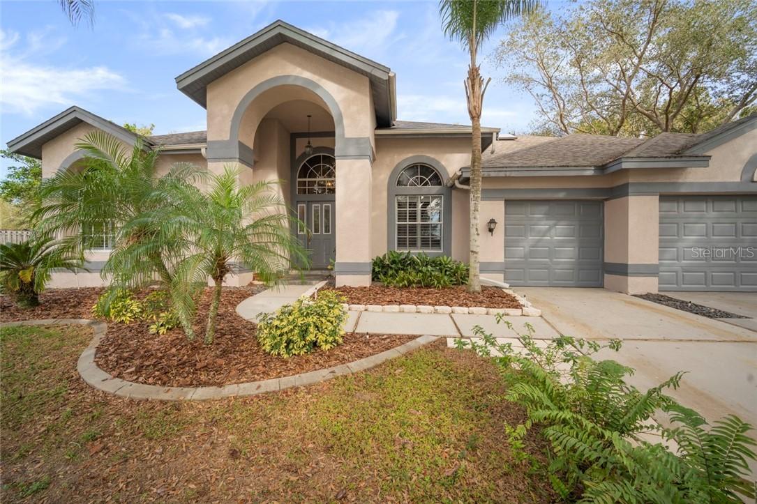 3901 Napa Pl., Valrico, FL 33596