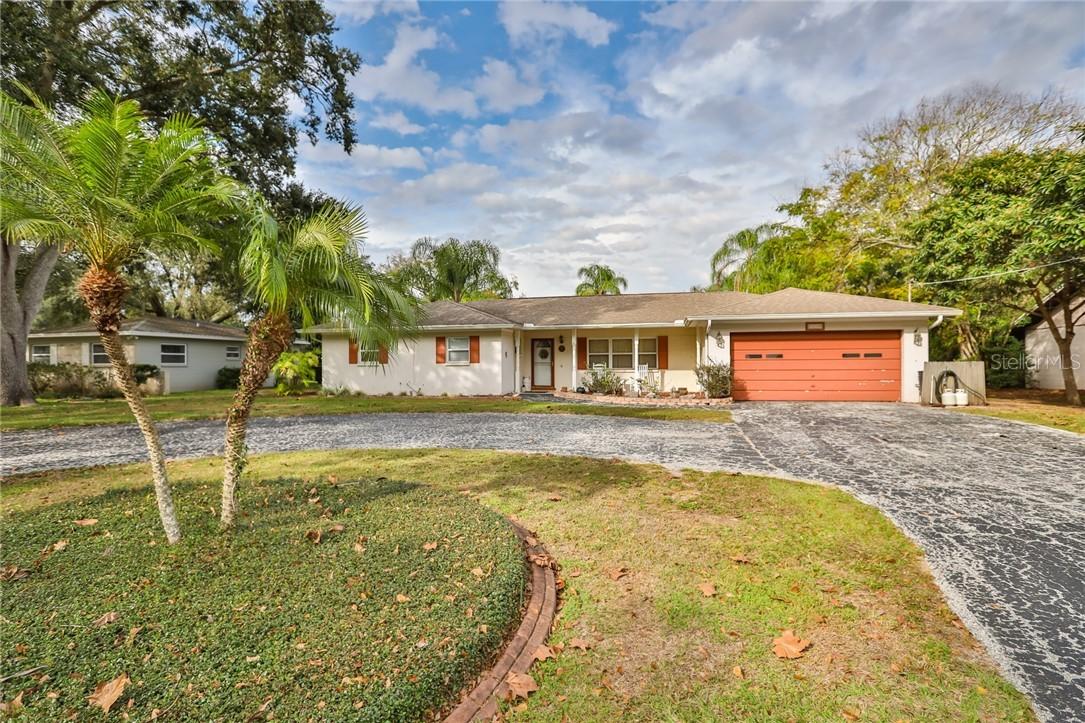 2110 Diane Ave., Valrico, FL 33594