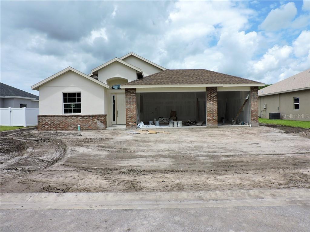 1220 Wild Daisy Dr., Plant City, FL 33563