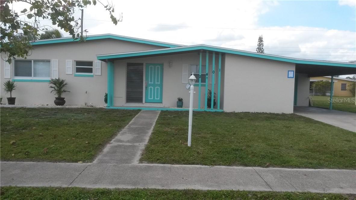 2401 Ednor St., Port Charlotte, FL 33952