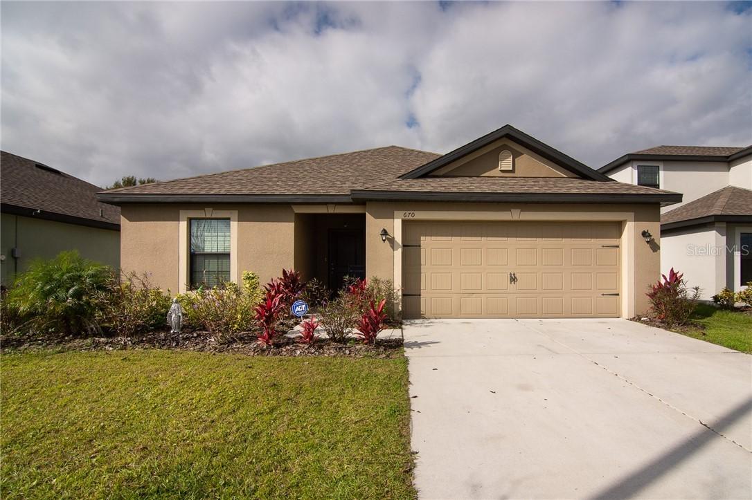 670 Chatham Walk Dr., Ruskin, FL 33570