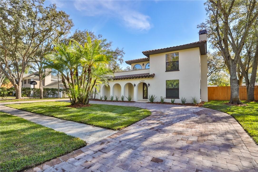 4309 Oakhurst Ter., Tampa, FL 33618