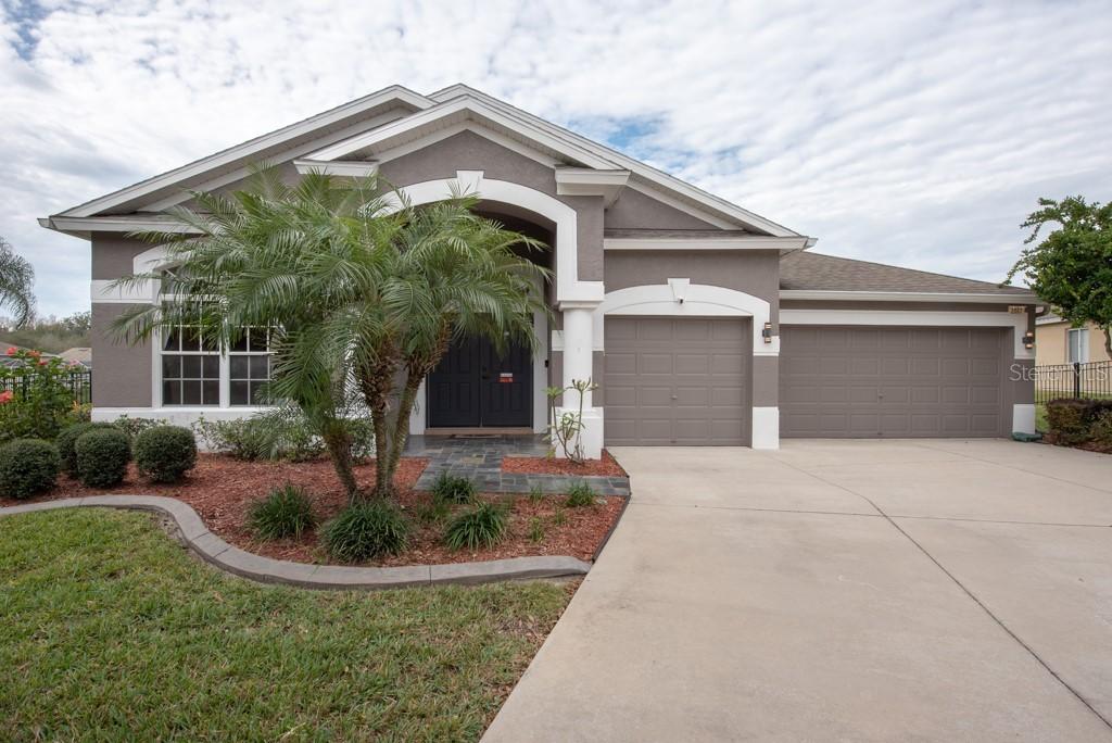 2007 Heartland Cir., Valrico, FL 33594