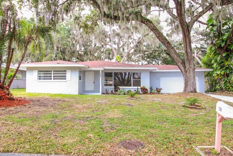 1200 Kapok Cir., Clearwater, FL 33759