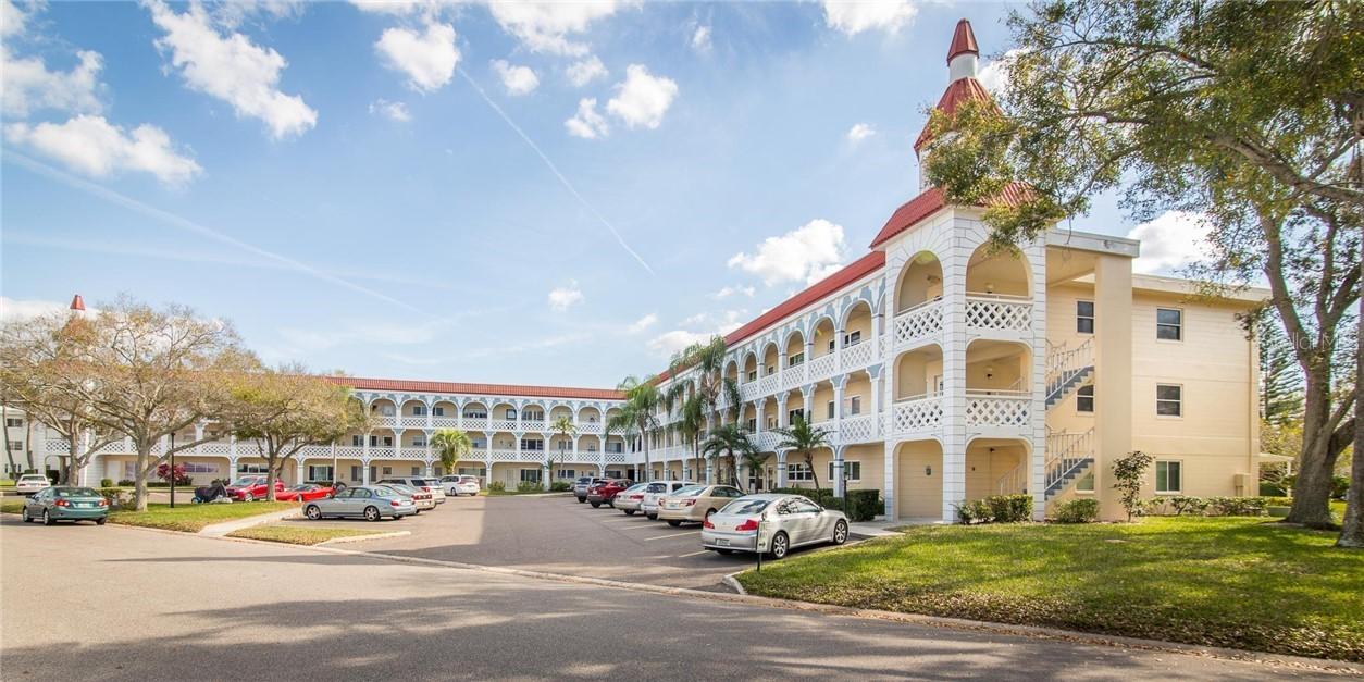 2405 Franciscan Dr. #11, Clearwater, FL 33763