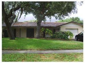 4450 Tarpon Dr., Tampa, FL 33617