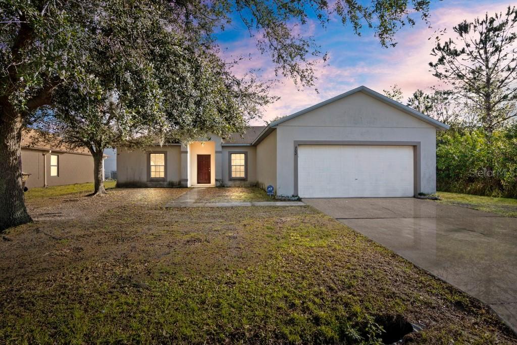 702 Pasteur Ln., Kissimmee, FL 34759