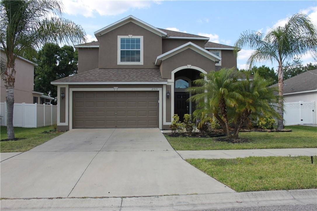 2313 Dakota Rock Dr., Ruskin, FL 33570