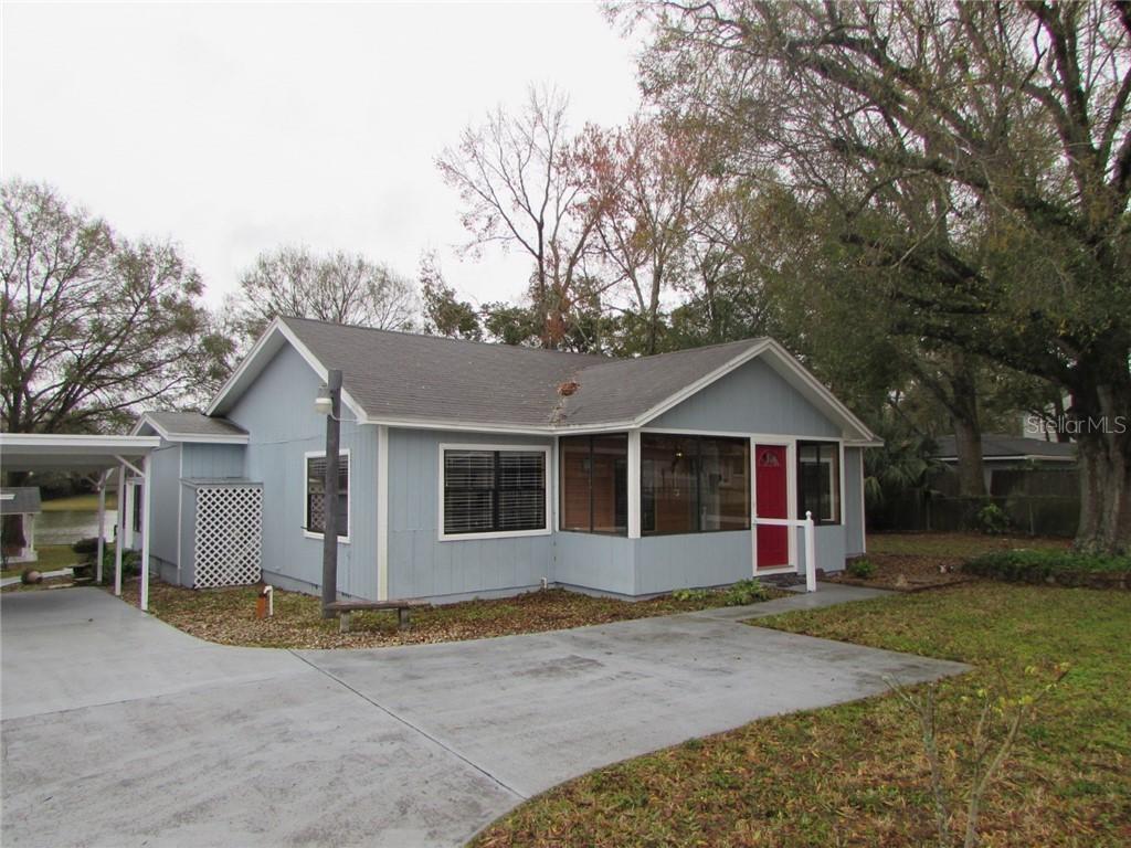 1220 N N Pine Lake Dr Dr., Tampa, FL 33612