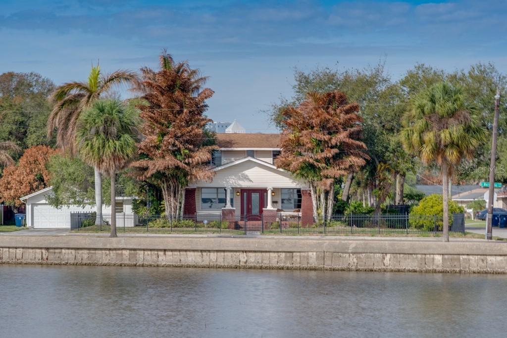 401 S Bermuda Blvd., Tampa, FL 33605