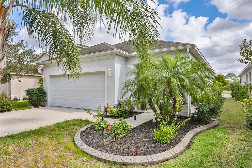 812 College Chase Dr., Ruskin, FL 33570