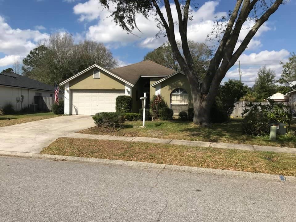 1921 Woodcut Dr., Lutz, FL 33559