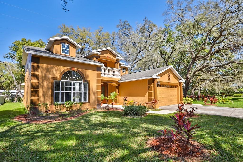 2416 Burlwood Dr., Lutz, FL 33549