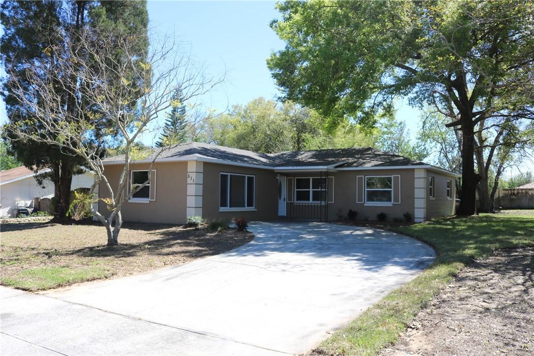 511 Hickory Lake Dr., Brandon, FL 33511