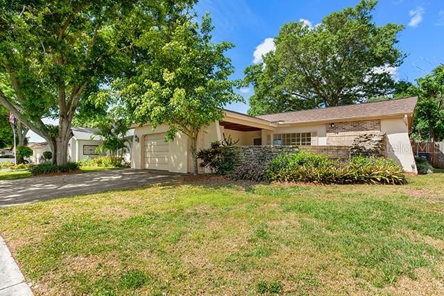 1724 E Groveleaf Ave., Palm Harbor, FL 34683