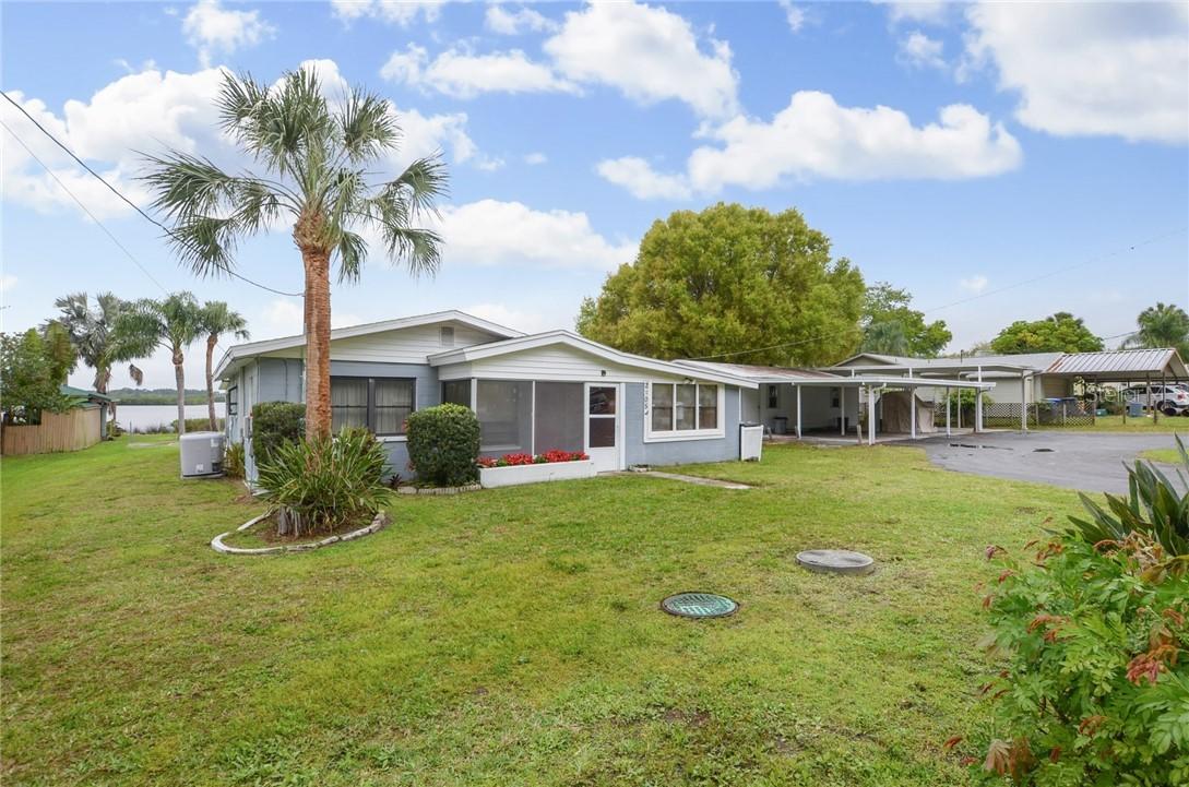 2105 8th St., Ruskin, FL 33570