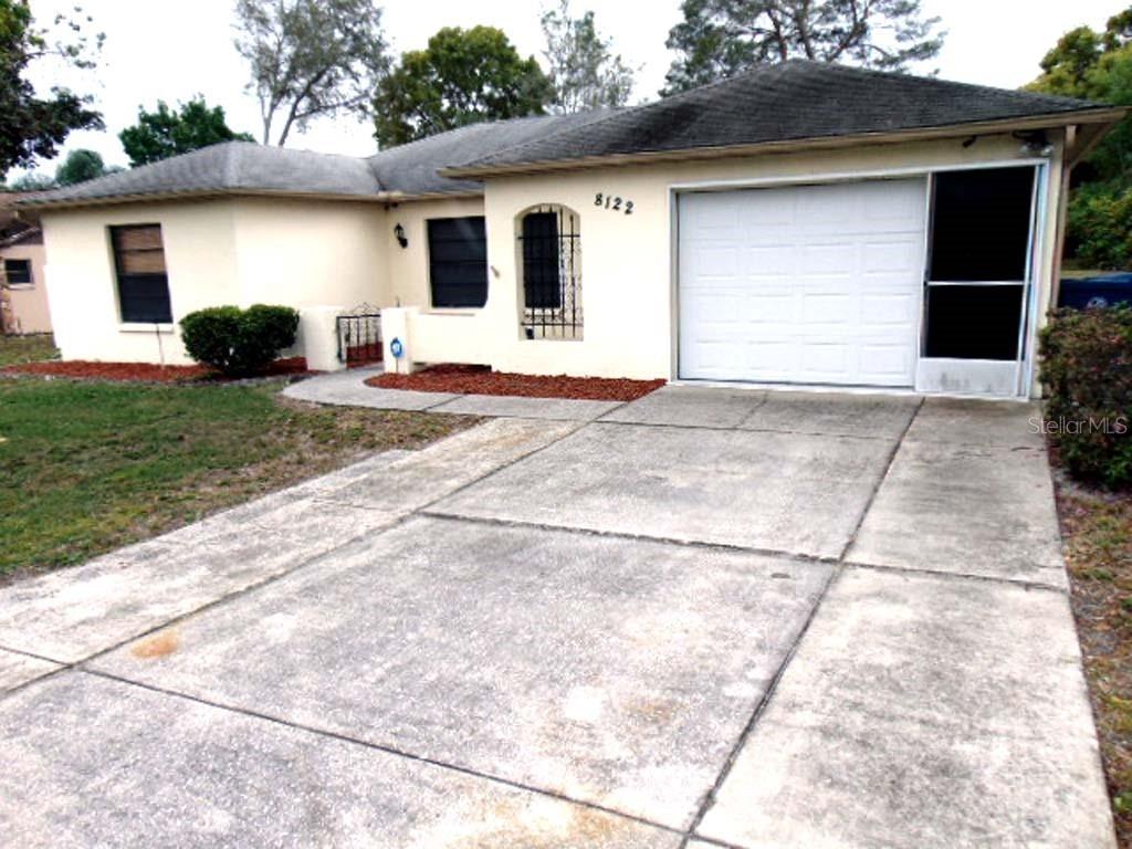 8122 Wooden Dr., Spring Hill, FL 34606