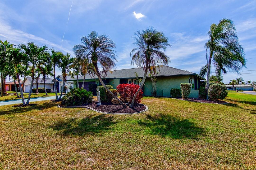 1304 SE 22nd Ter., Cape Coral, FL 33990