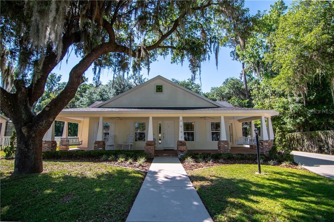 2007 N Johnson St., Plant City, FL 33563