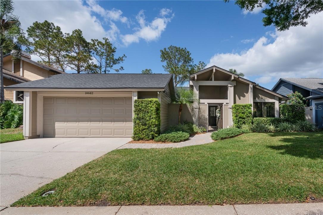 14682 Village Glen Cir., Tampa, FL 33618