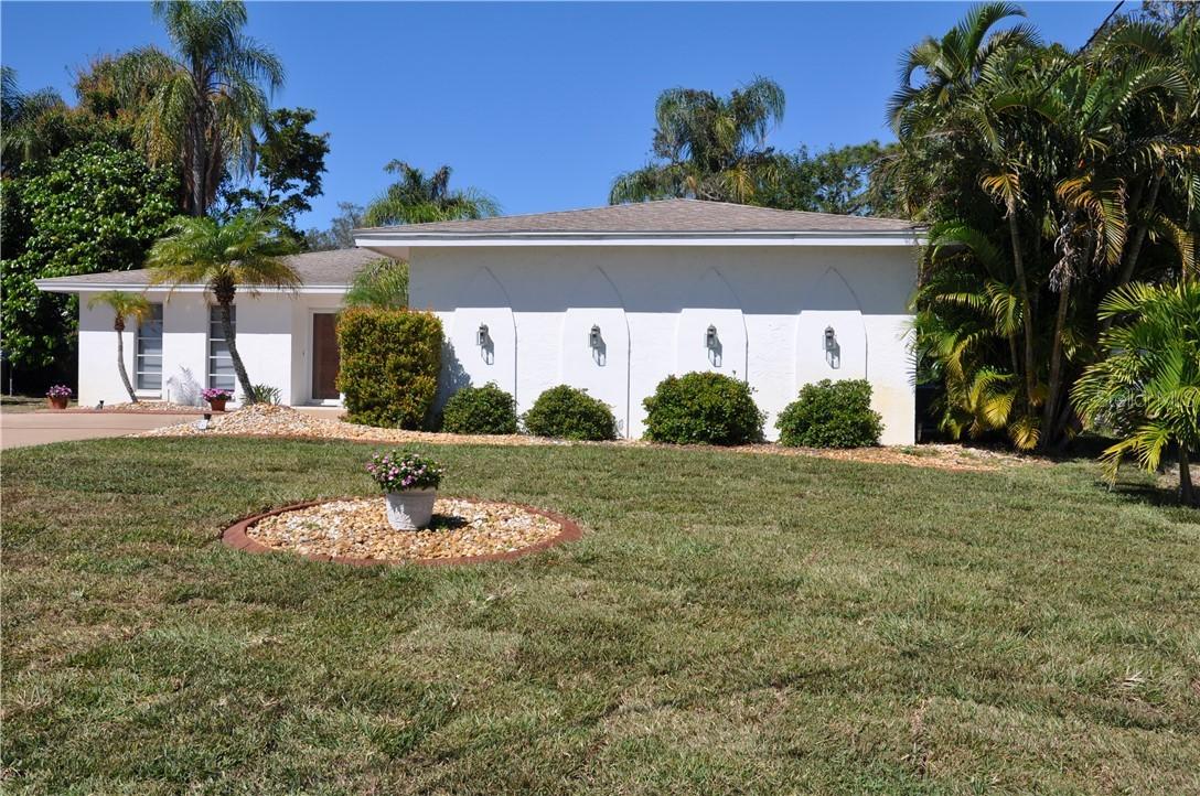 215 Westwinds Dr., Palm Harbor, FL 34683